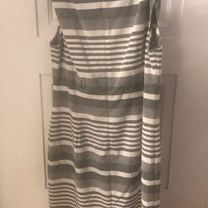 Sleeveless classic stripe dress
